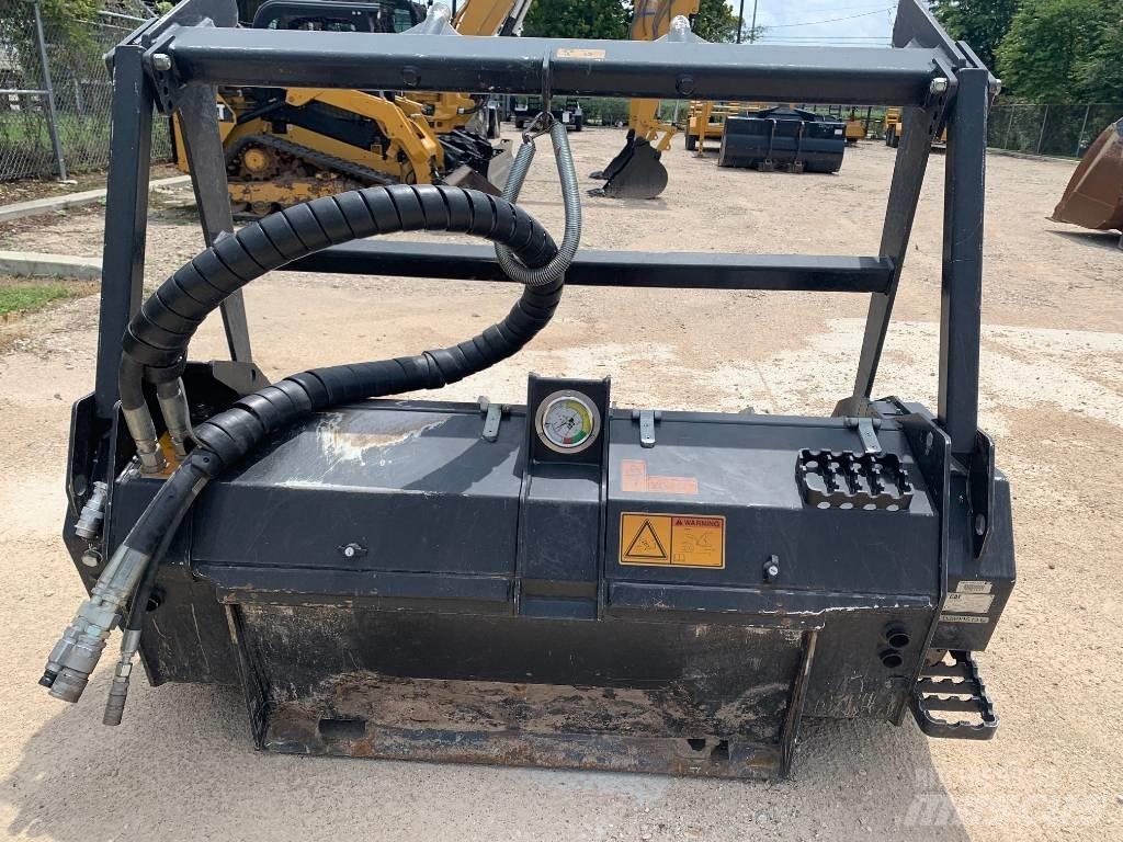 CAT HM415C Muut