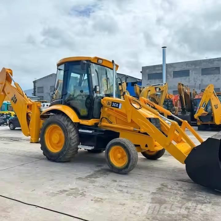 JCB 3 CX Kaivurikuormaajat