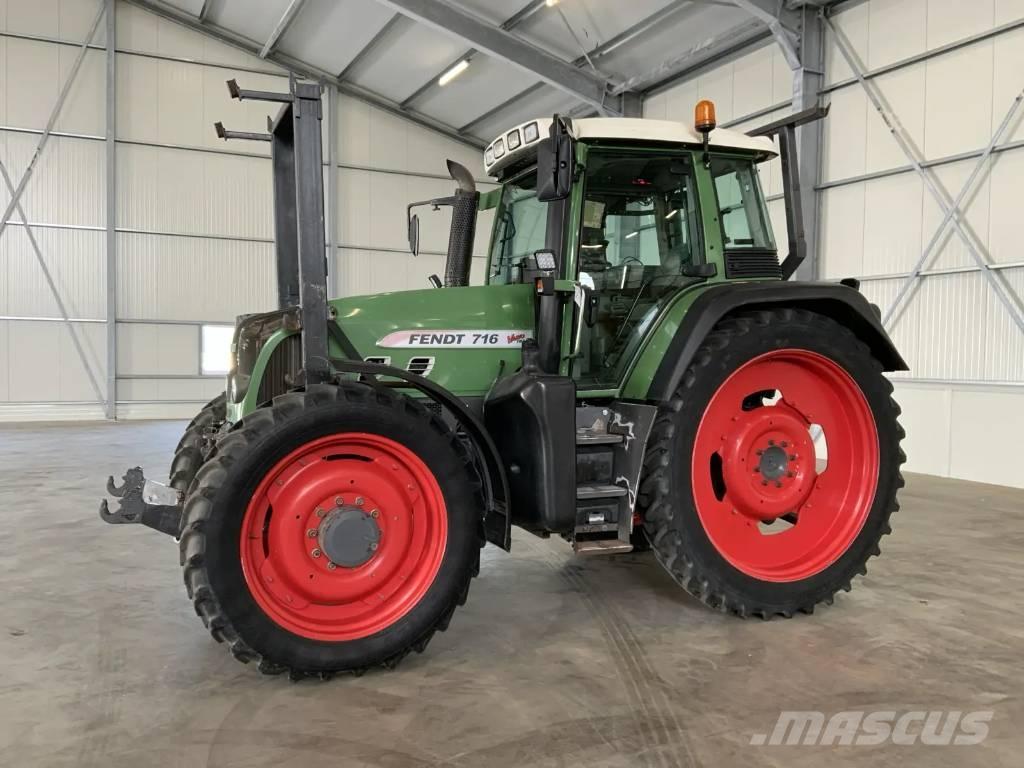 Fendt 716 Vario TMS Traktorit