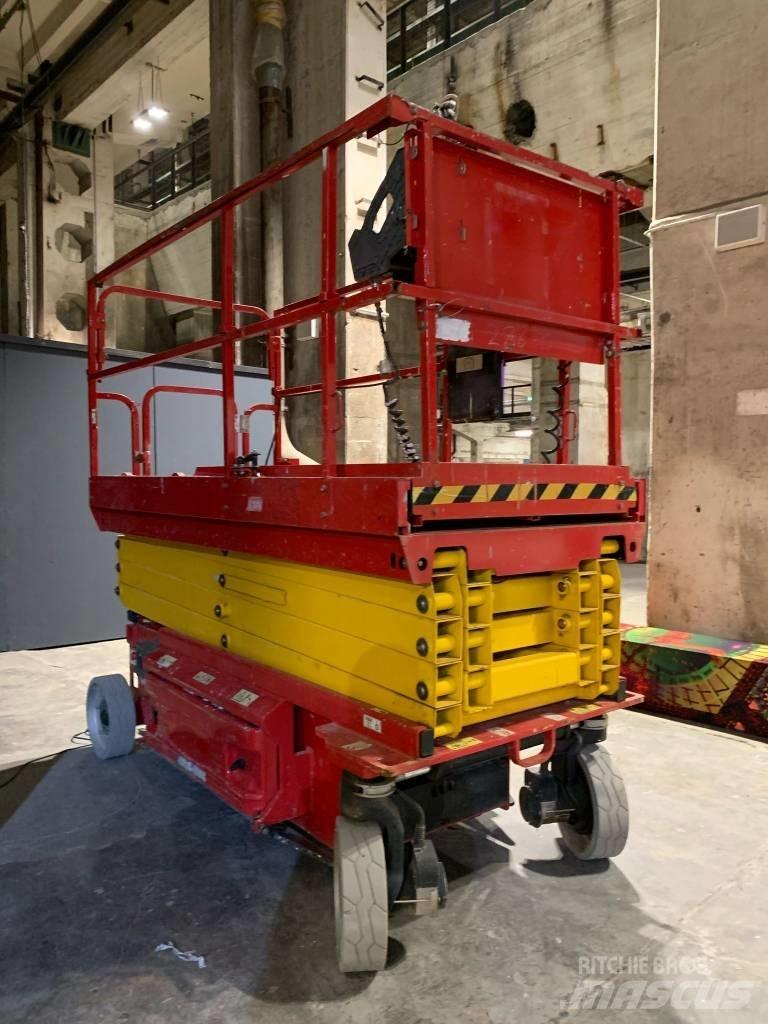 JLG 3246 ES Saksilavat