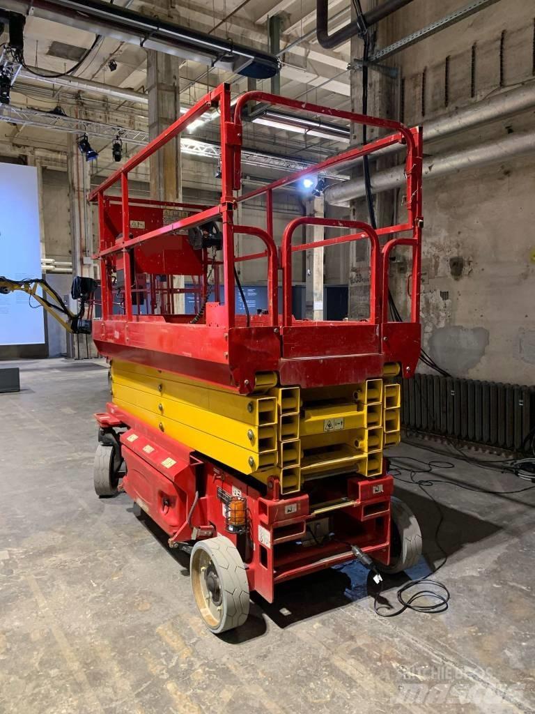 JLG 3246 ES Saksilavat