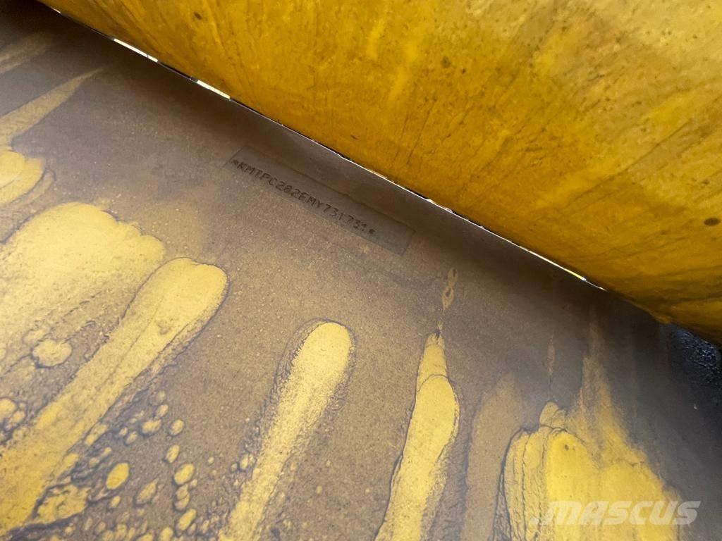 Komatsu PC210-10MO Telakaivukoneet