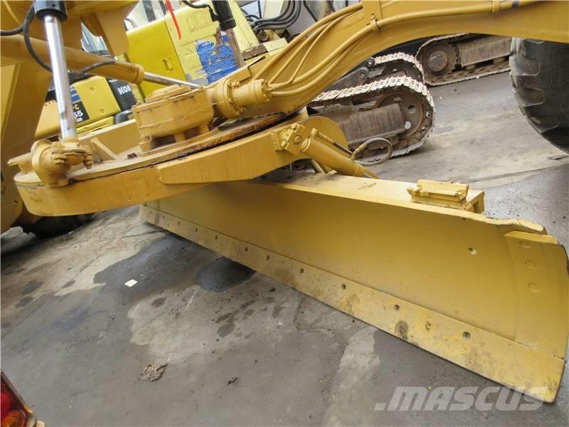 CAT 144 K Tiehöylät