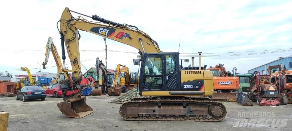 CAT 320 D Telakaivukoneet