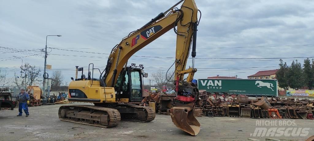 CAT 320 D Telakaivukoneet