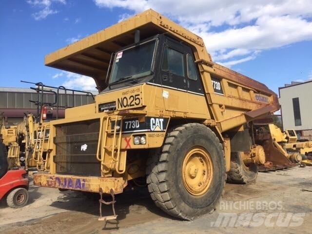 CAT 773D Maansiirtoautot