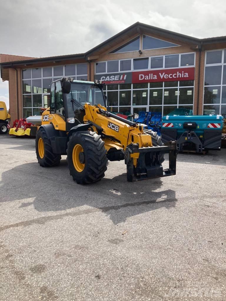 JCB TM 320 Maatalouskurottajat