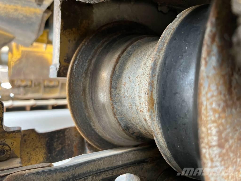 CAT D6T LGP Telaketjupuskutraktorit