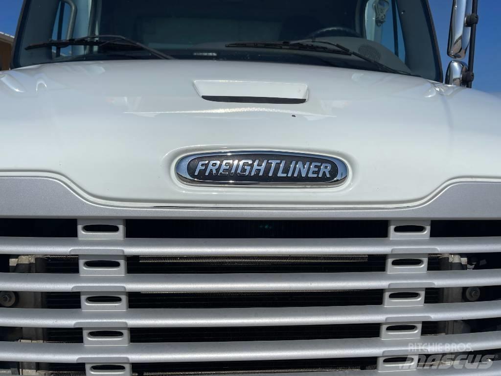 Freightliner M 106 Kylmä-/Lämpökori kuorma-autot
