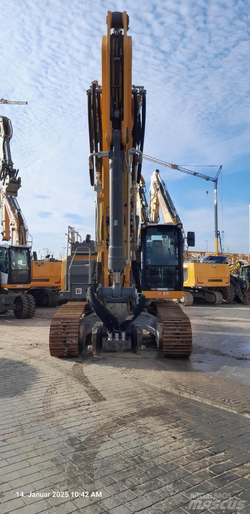 Liebherr R934 Telakaivukoneet