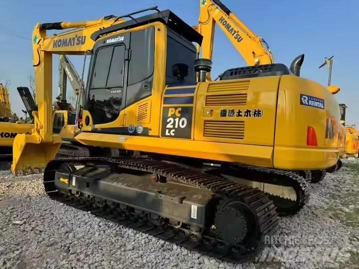 Komatsu PC210LC Telakaivukoneet