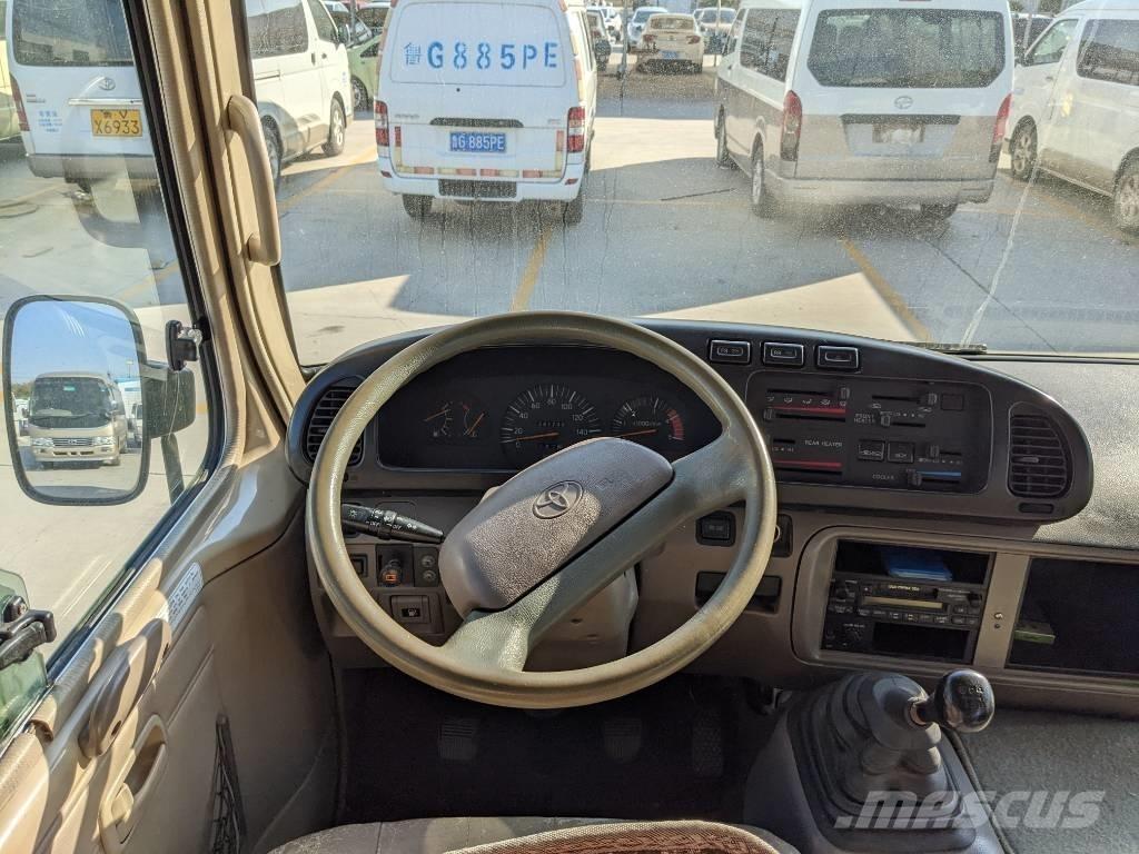 Toyota Coaster Bus Minibussit