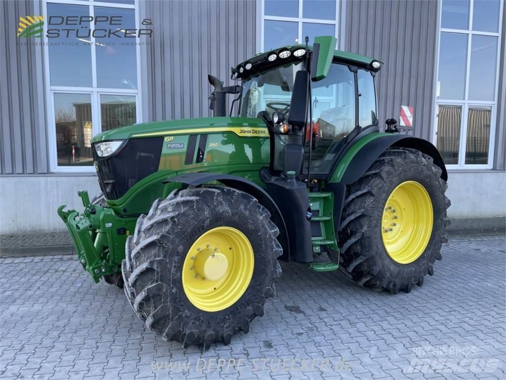 John Deere 6R 250 Traktorit