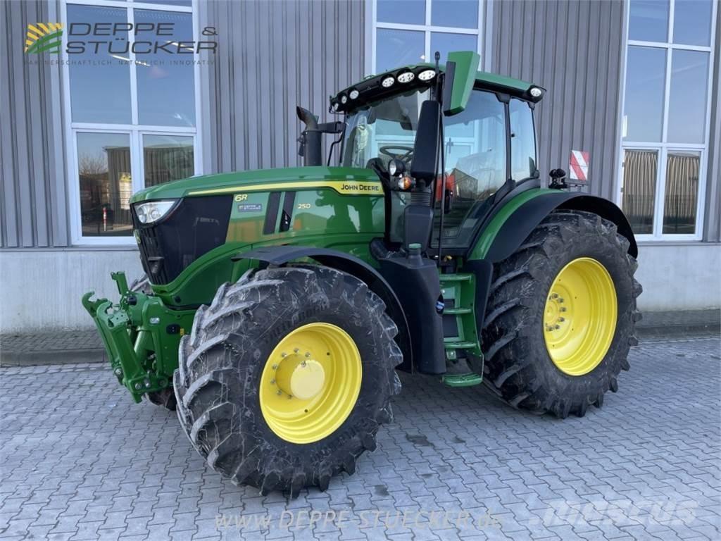 John Deere 6R 250 Traktorit