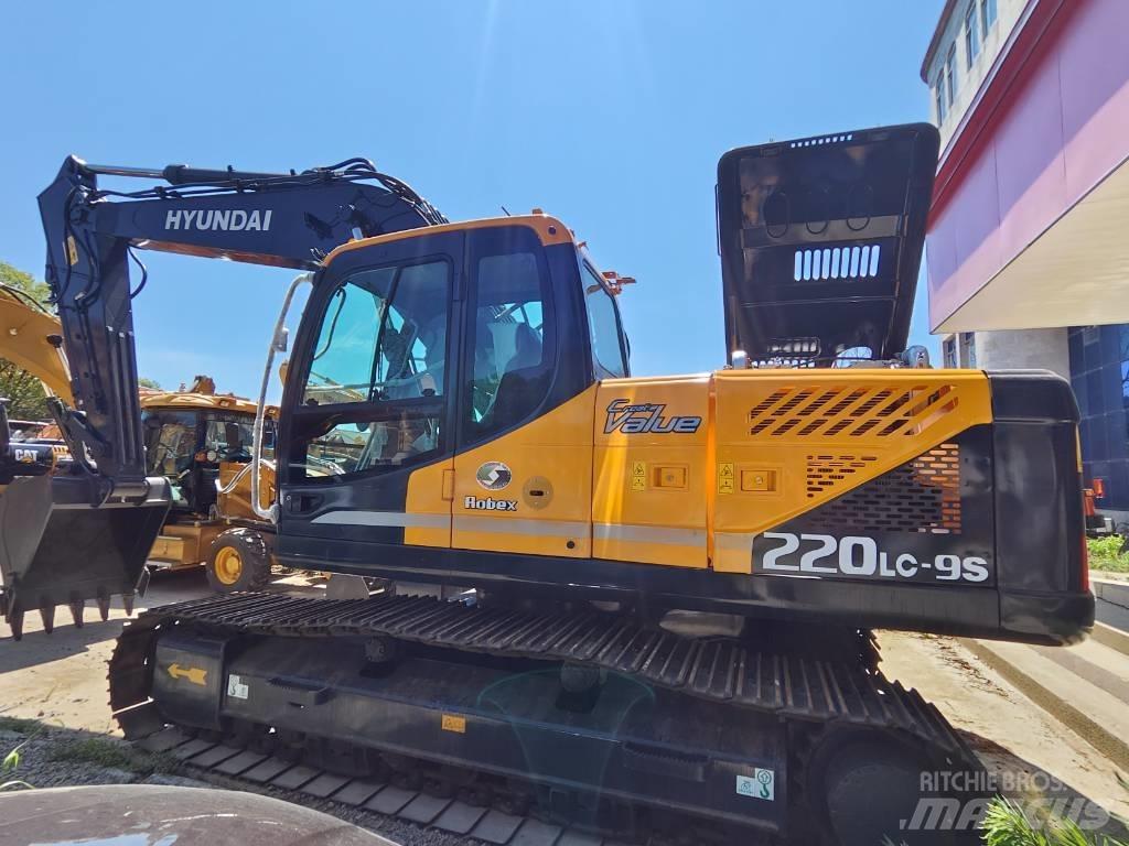 Hyundai Robex 220 LC Telakaivukoneet