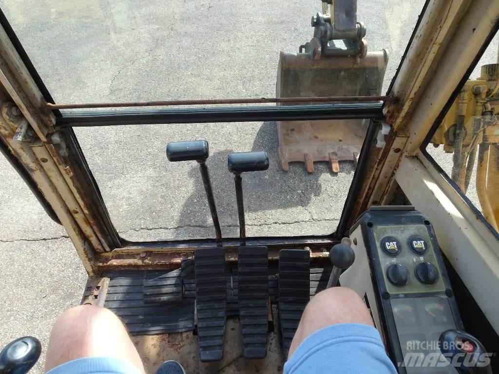 CAT 307 Minikaivukoneet < 7t