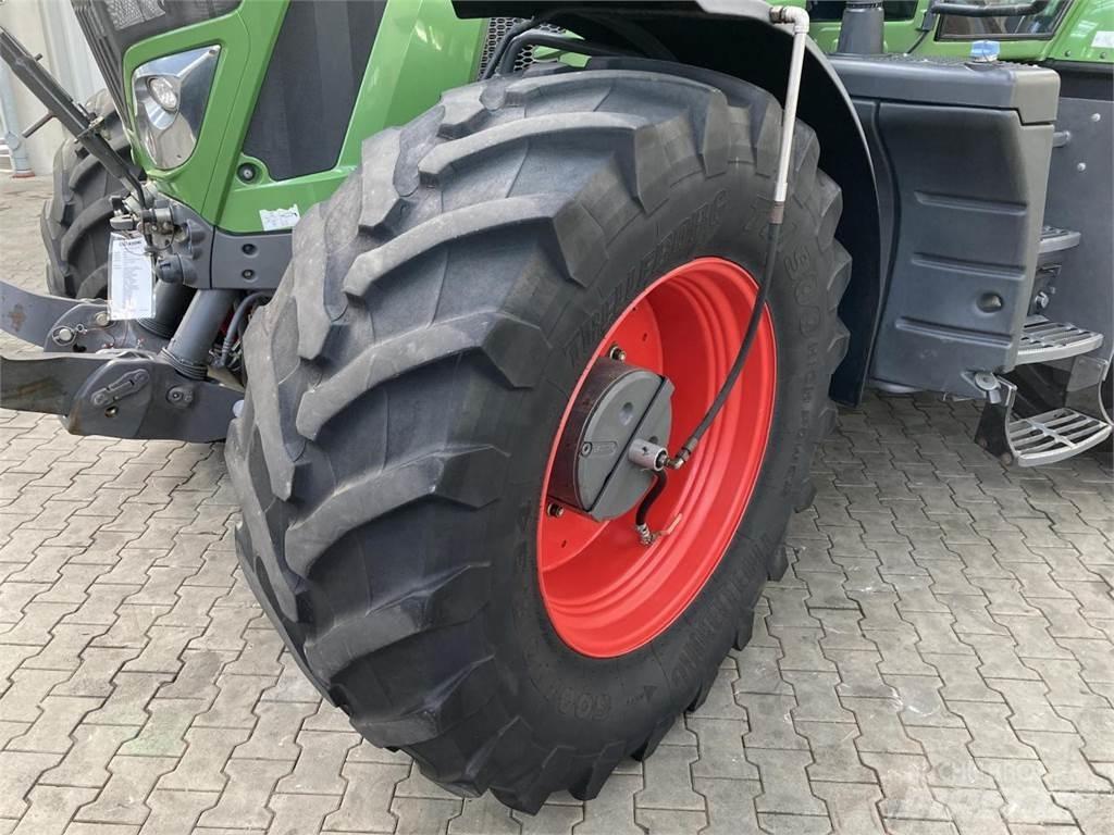 Fendt 933 Vario Traktorit