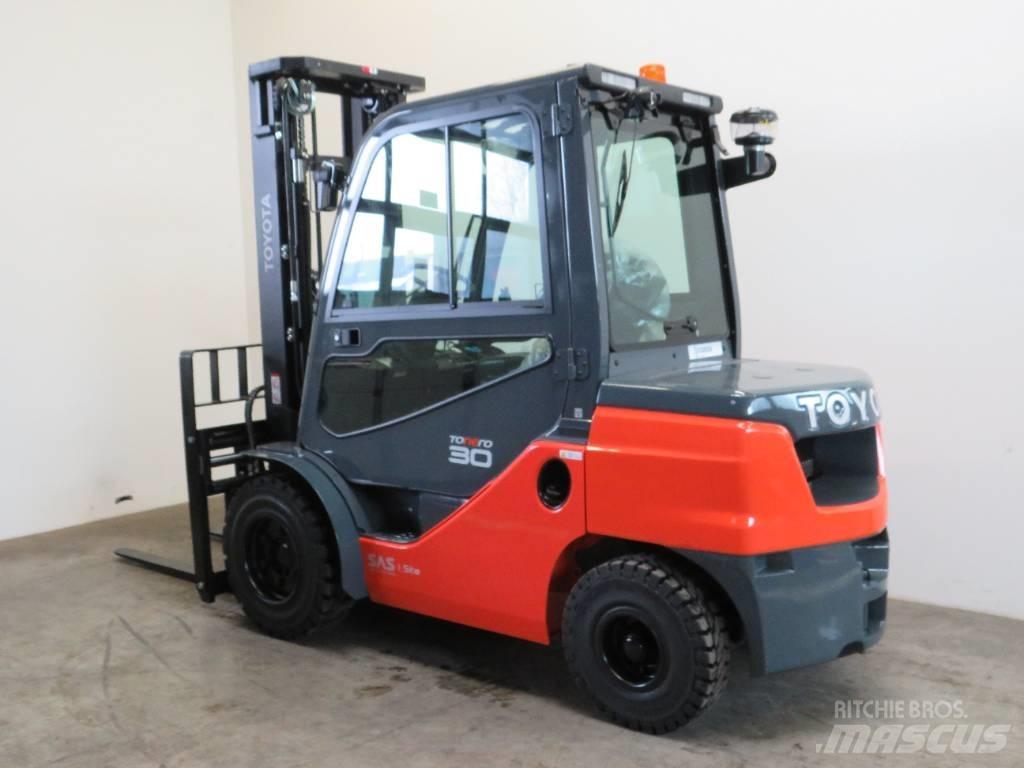 Toyota 52-8 FDF 30 Dieseltrukit