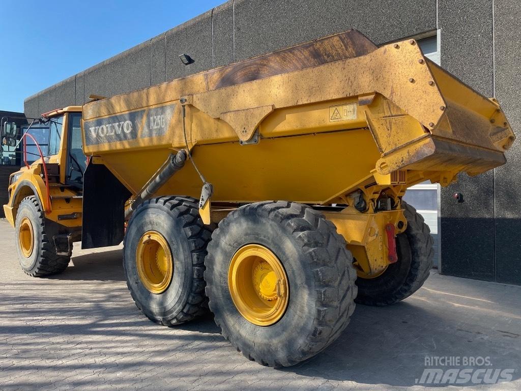 Volvo A25G Dumpperit
