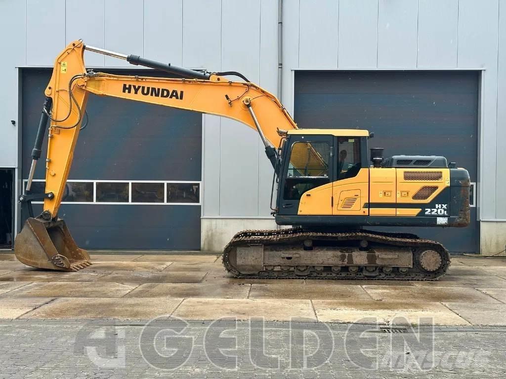 Hyundai HX220L Telakaivukoneet