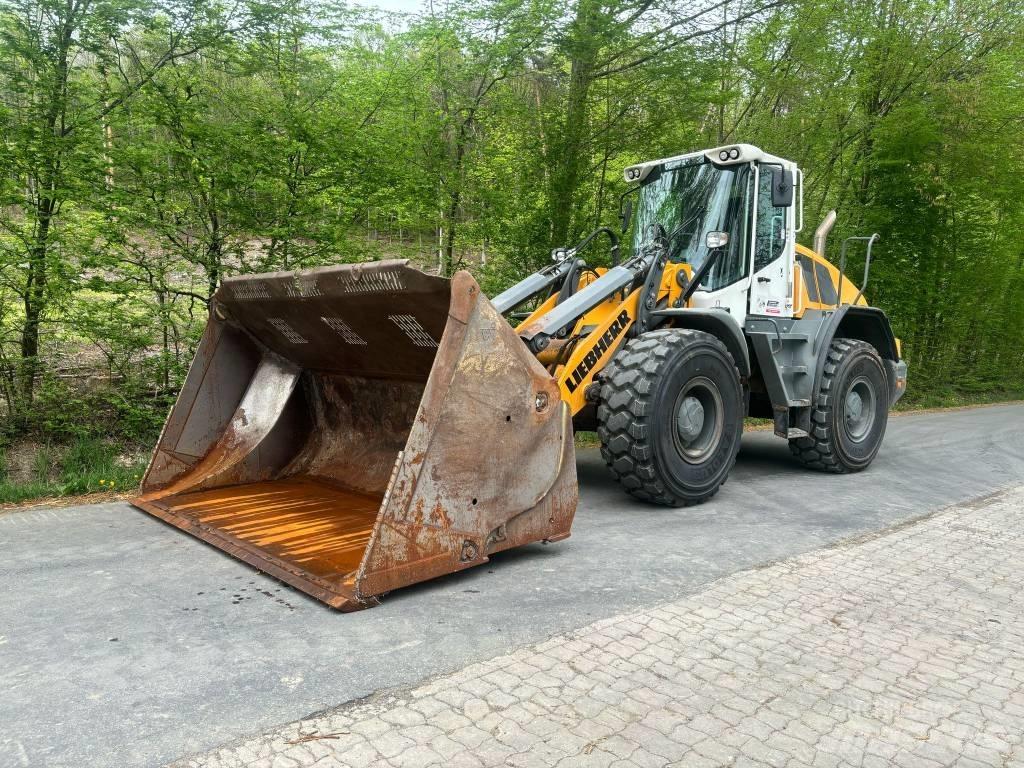 Liebherr L546 Pyöräkuormaajat
