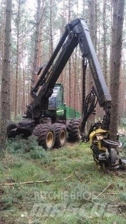 John Deere 1470D Harvesterit