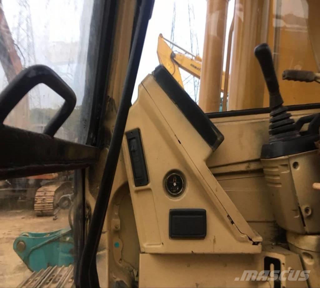 CAT 320 B Telakaivukoneet