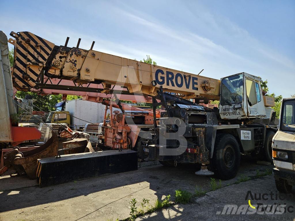Grove AT 633 B Nosturiautot