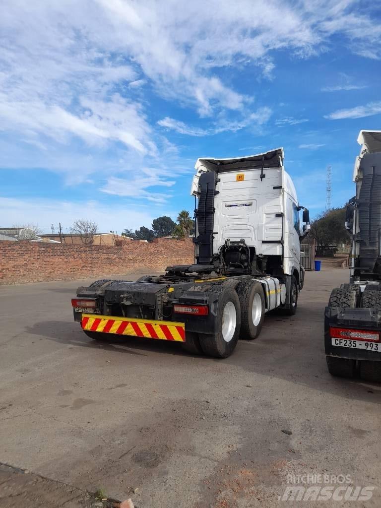 Volvo FH 440 Vetopöytäautot