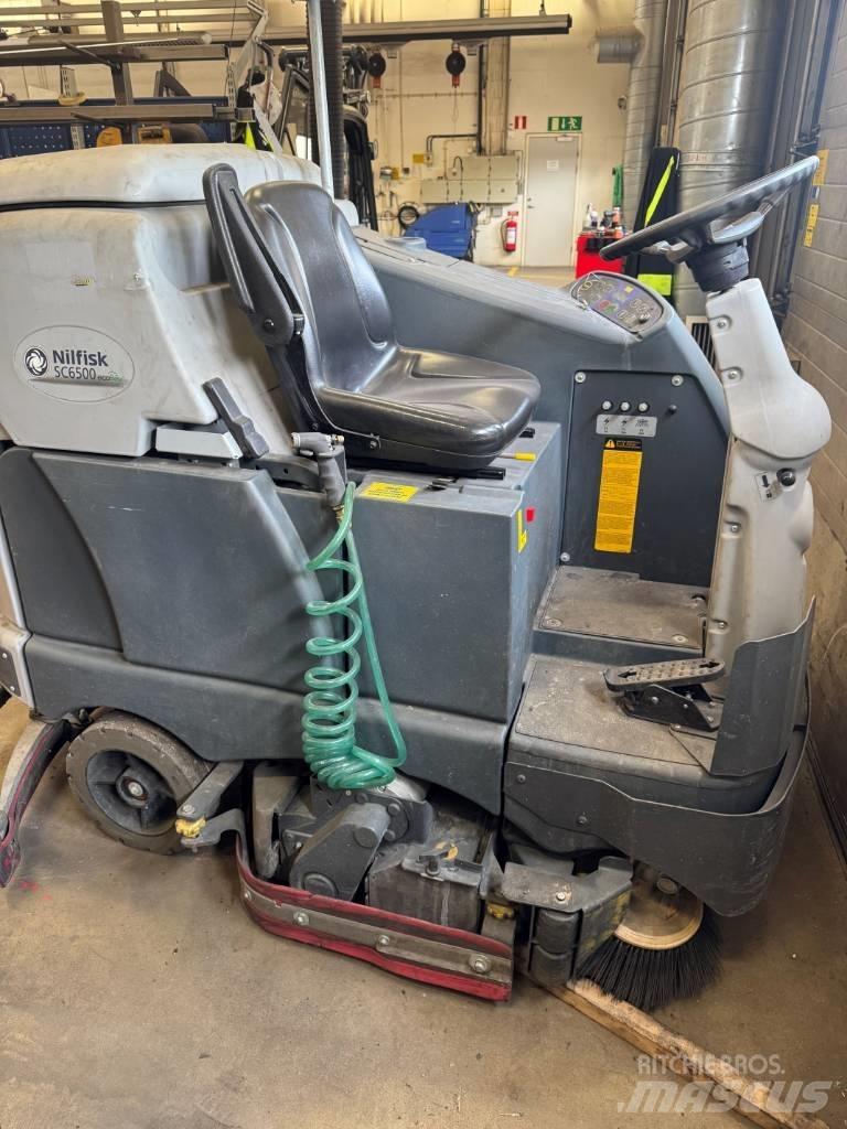 Nilfisk SC6500 Lakaisukoneet sisäkäyttöön