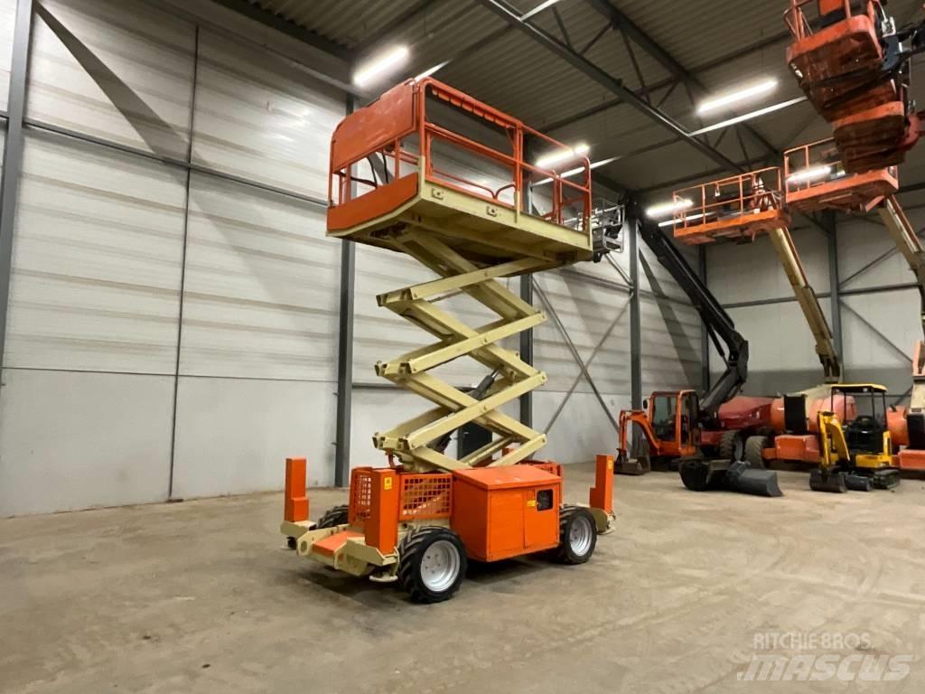 JLG 260 MRT Saksilavat