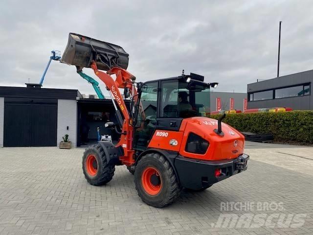 Kubota R 090 Pyöräkuormaajat
