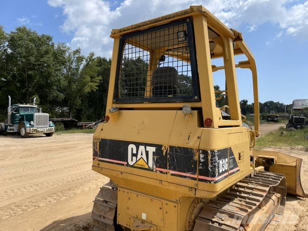 CAT D3G XL Telaketjupuskutraktorit