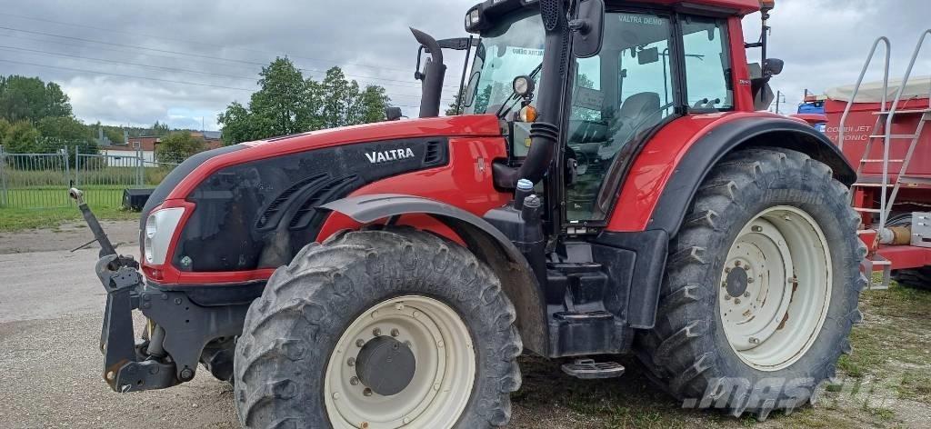 Valtra T 203 Traktorit