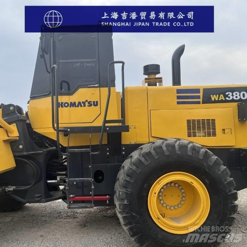 Komatsu WA 380 Pyöräkuormaajat