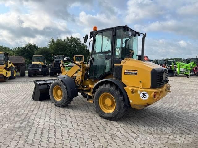 CAT 908 Pyöräkuormaajat