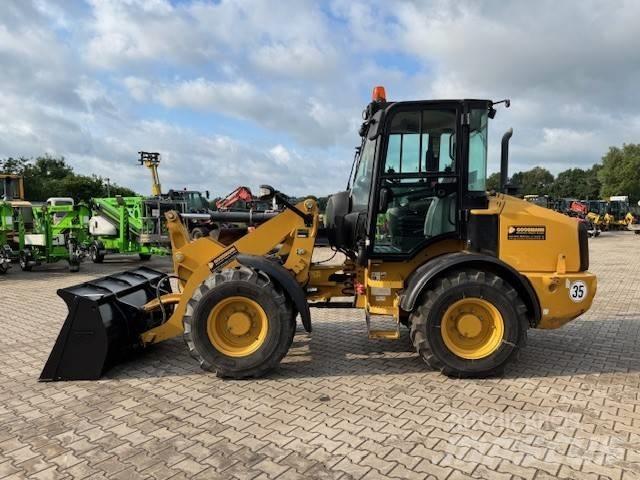 CAT 908 Pyöräkuormaajat