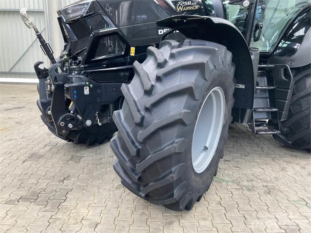 Deutz-Fahr 7250TTV Traktorit
