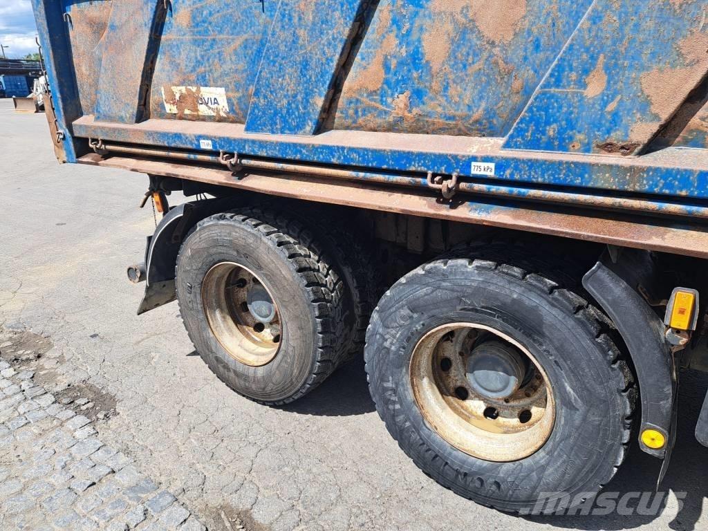 Tatra T 815-2 6x6 Sora- ja kippiautot