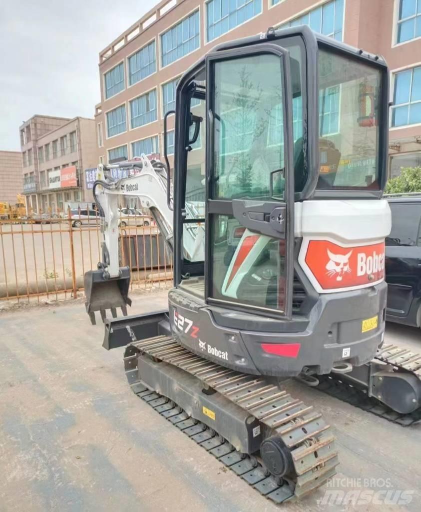 Bobcat E 27 Z Liukuohjatut kuormaajat