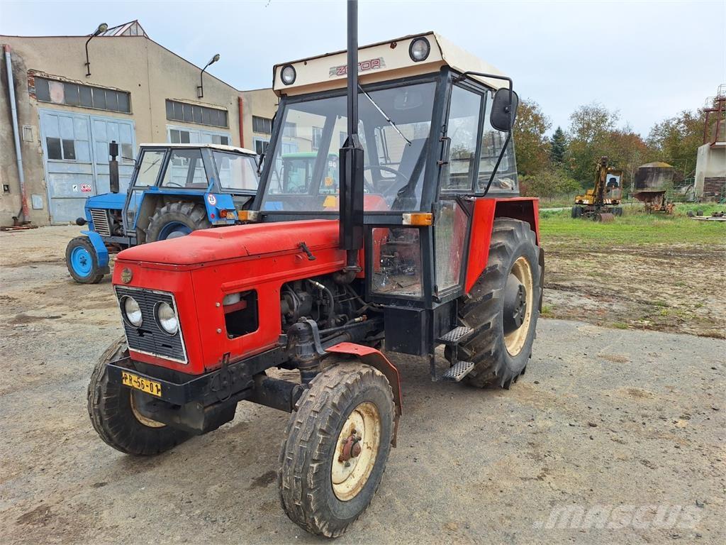 Zetor 7011 Muut koneet