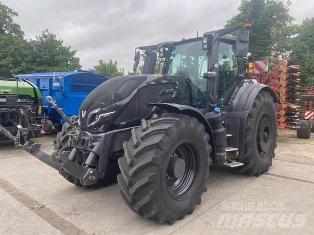 Valtra Q 305 Traktorit