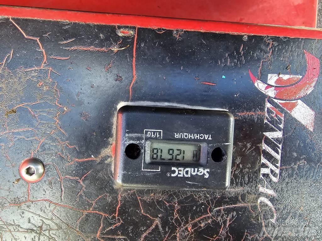 Ventrac 3200 Päältäajettavat ruohonleikkurit