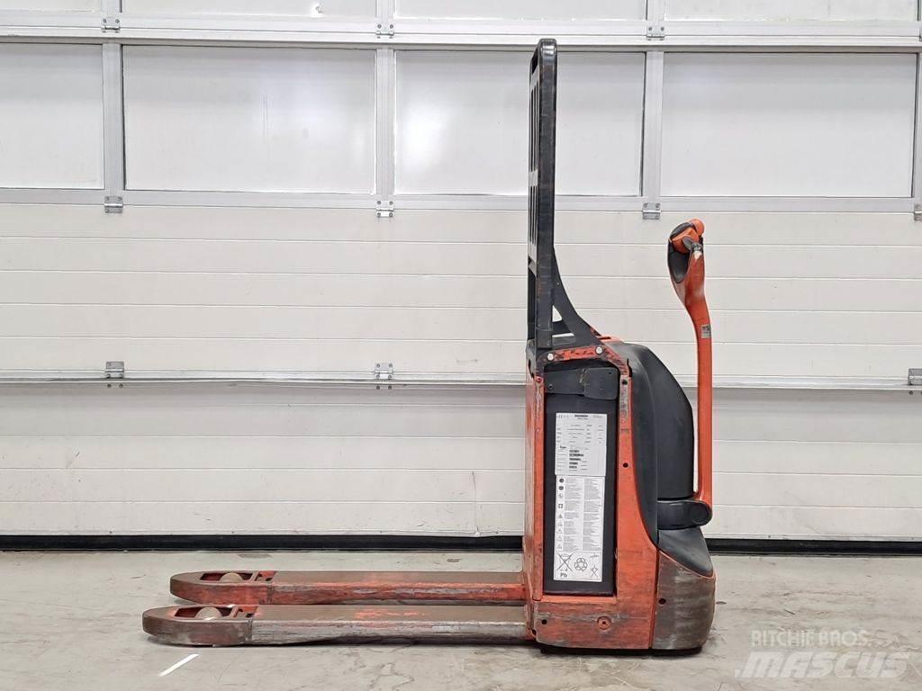 Linde T18 Lavansiirtotrukit
