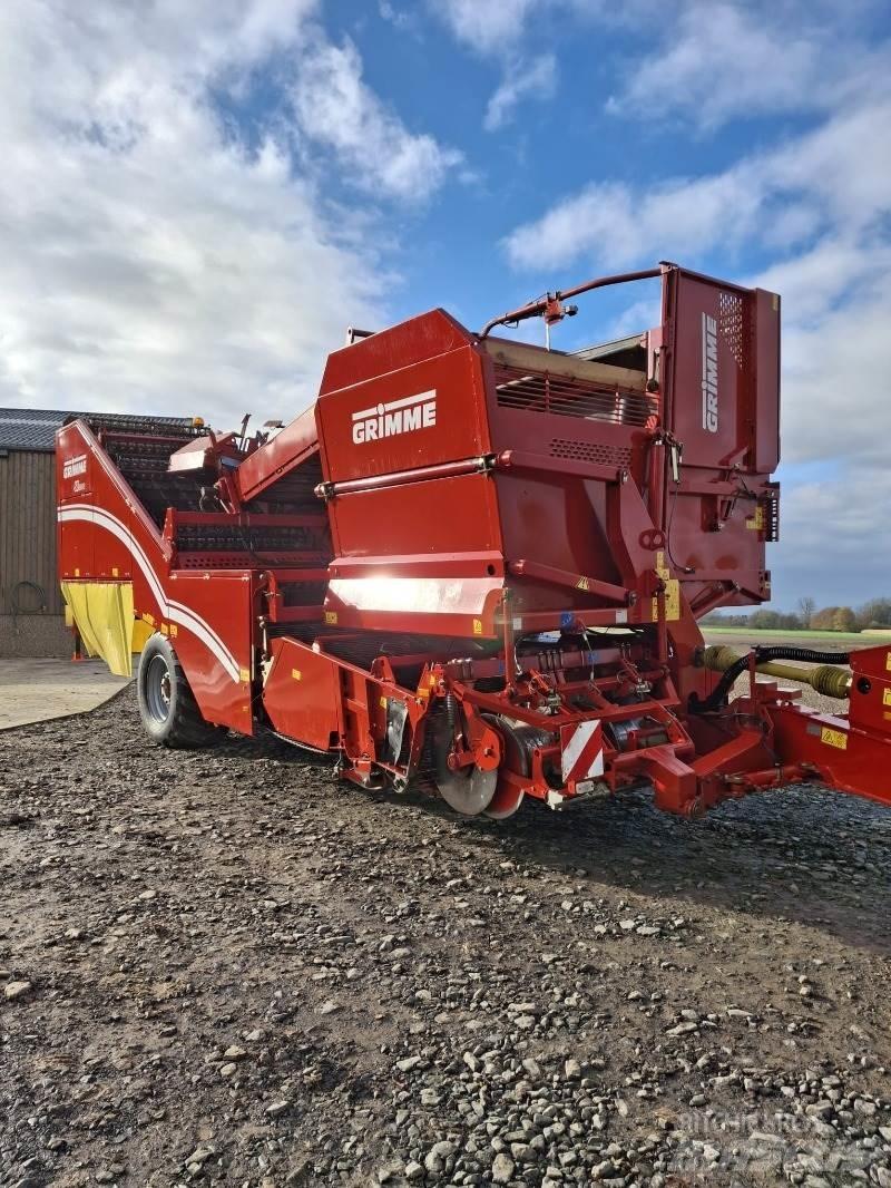 Grimme SE150 Sipulinnostokoneet