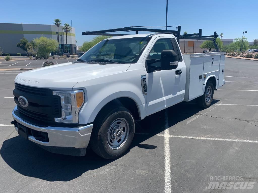 Ford F 250 HD Lava-autot