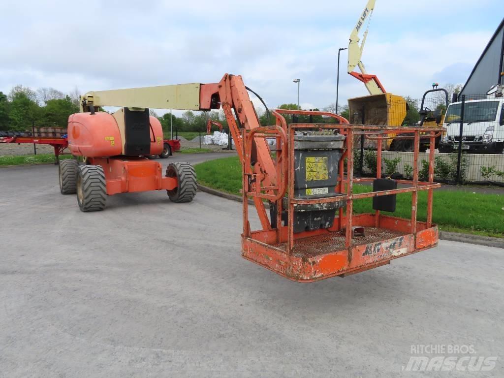JLG 800 AJ Kuukulkijat
