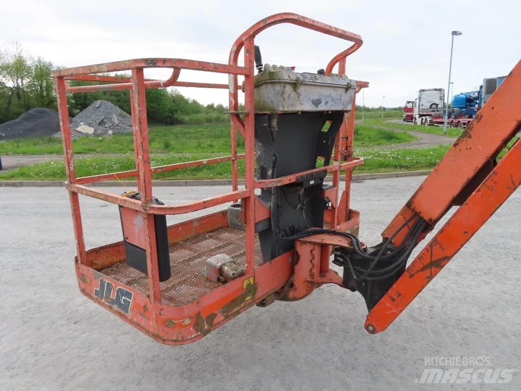 JLG 800 AJ Kuukulkijat