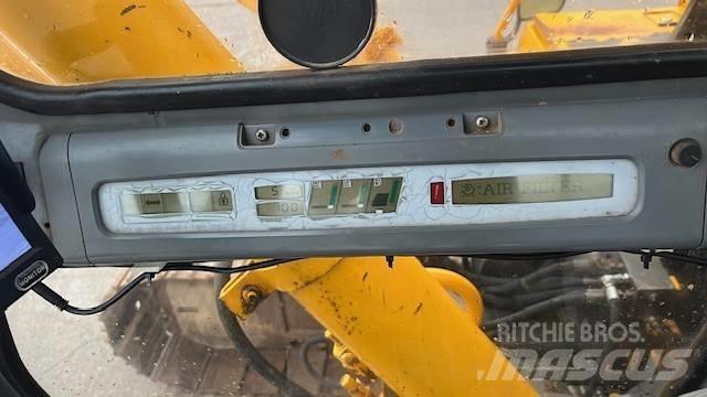 JCB JS 200 Telakaivukoneet