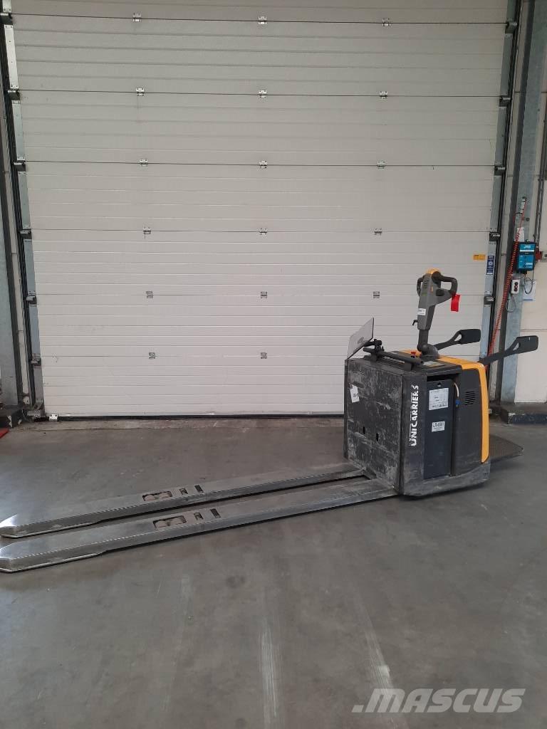 UniCarriers 200PMR Lavansiirtotrukit ajotasolla